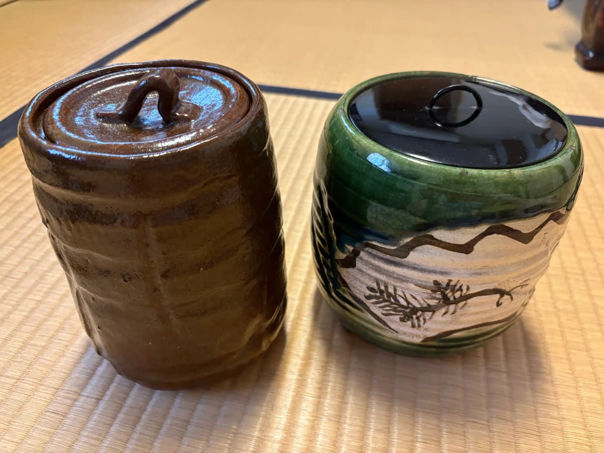 水指の蓋の違い（共蓋・替蓋）